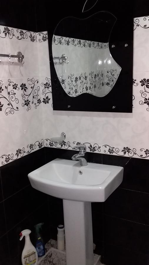 Guest House Medea Τελάβι Εξωτερικό φωτογραφία